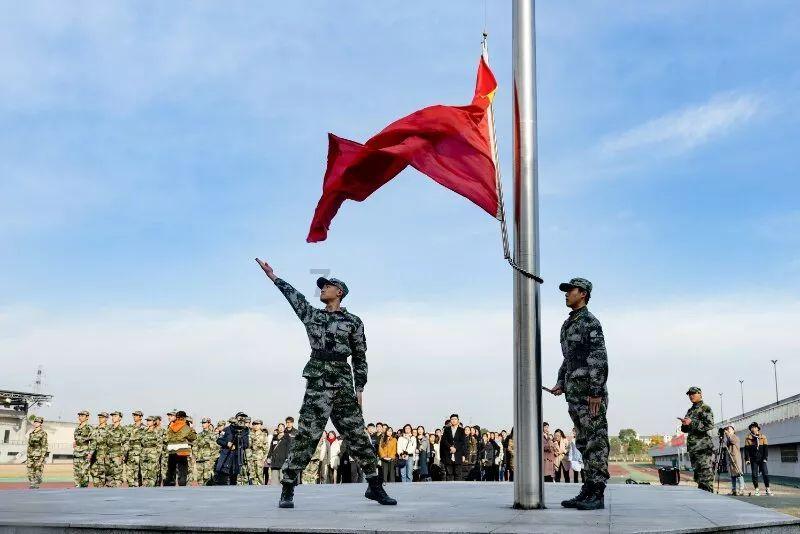科顺股份：预计2023年度净利润亏损3亿元~4.5亿元